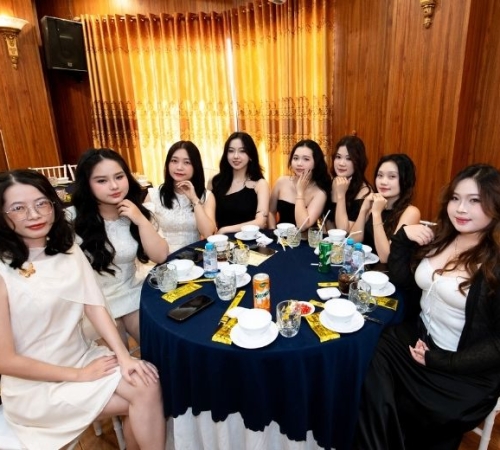 YEAR END PARTY PHÚ QUÝ - HÀNH TRÌNH NHÌN LẠI, TRI ÂN VÀ BỨT PHÁ