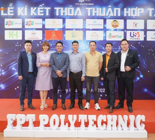HỢP TÁC – PHÁT TRIỂN DÀI LÂU GIỮA QUÀ TẶNG PHÚ QUÝ CÙNG TRƯỜNG CAO ĐẲNG FPT
