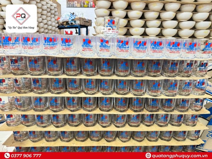 LY THUỶ TINH IN LOGO GAS HÙNG PHÁT